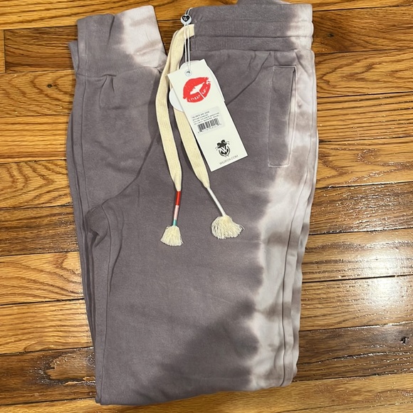 NWT Wildfox Joggers - Picture 5 of 5
